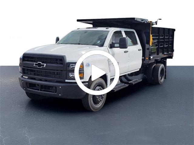 2024 Chevrolet Silverado 4500HD Work Truck photo 2