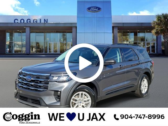 2026 Ford Explorer photo 2