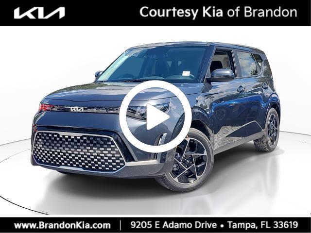 2025 Kia Soul EX photo 2