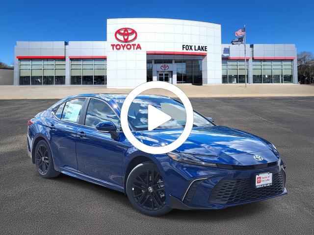 2025 Toyota Camry SE photo 2