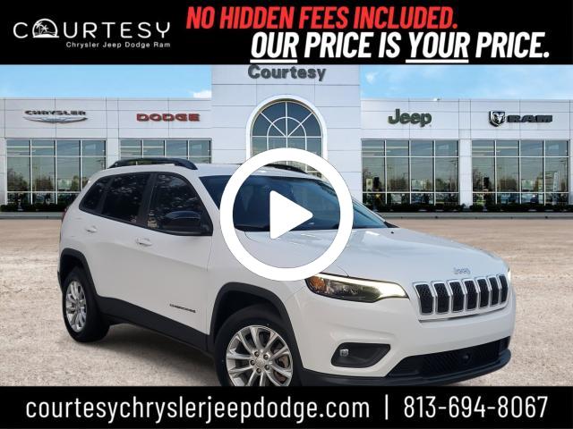 2022 Jeep Cherokee Latitude Lux photo 2