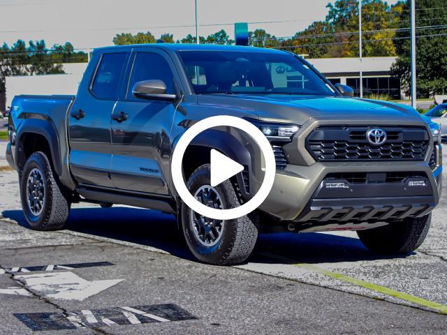 2024 Toyota Tacoma TRD Sport Double Cab 4x4 photo 2