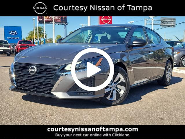 2025 Nissan Altima S photo 2