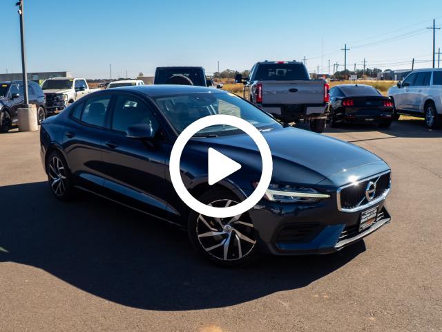 2020 Volvo S60 T5 Momentum photo 2