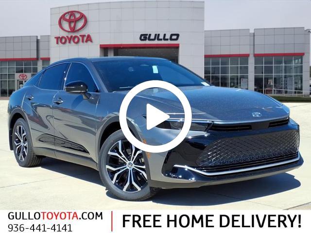 2026 Toyota Crown XLE photo 2