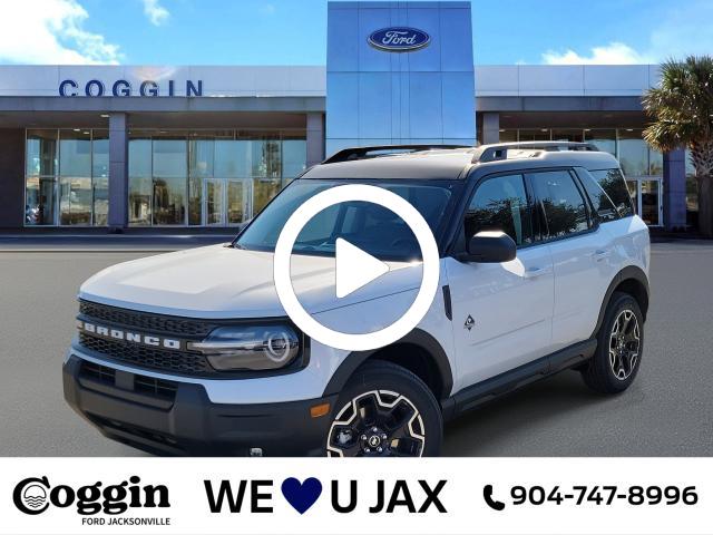 2025 Ford Bronco Outer Banks photo 2