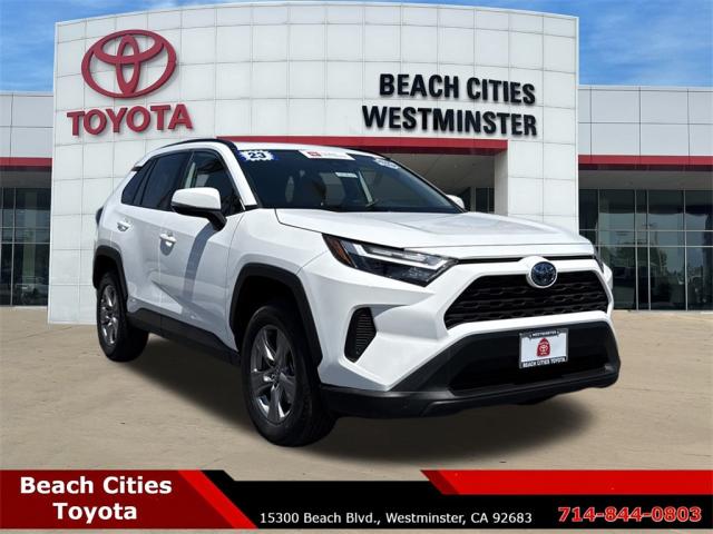 2023 Toyota RAV4 Hybrid XLE photo 29