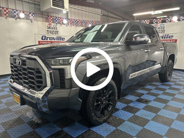 2025 Toyota Camry Hybrid SE photo 2