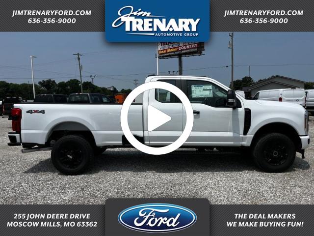 2025 Ford F-250 photo 2