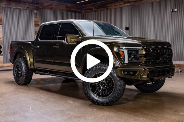 2025 Ford F-150 Raptor photo 2
