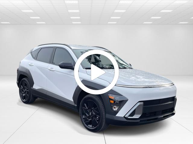 2026 Hyundai Kona SEL photo 2