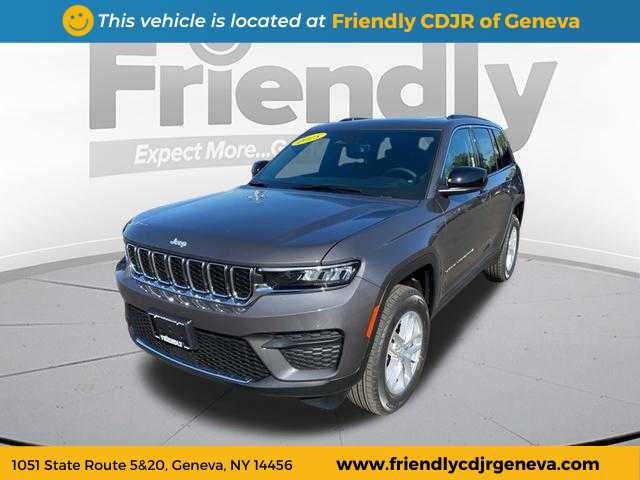 2025 Jeep Grand Cherokee Laredo X photo 2