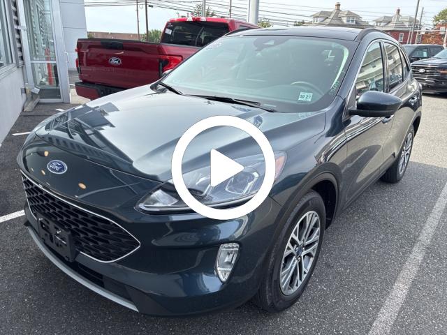 2022 Ford Escape SEL photo 2