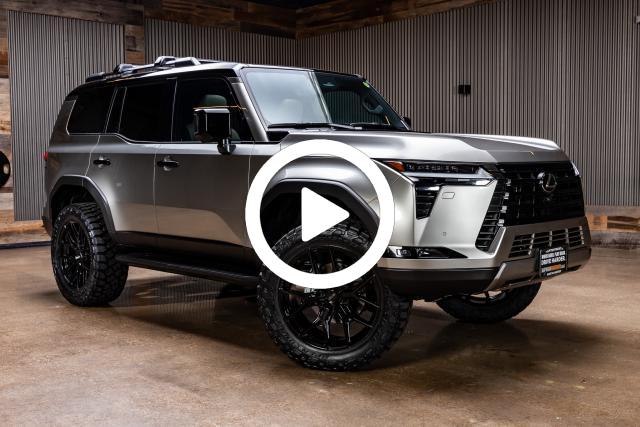 2025 Lexus GX 550 Overtrail photo 2