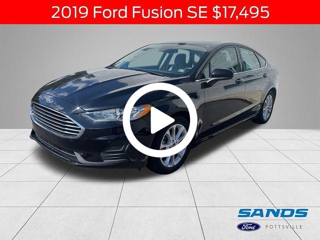 2019 Ford Fusion SE photo 2