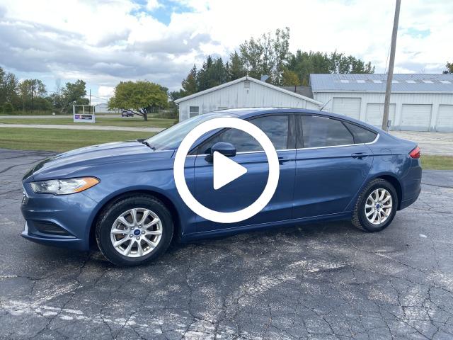 2018 Ford Fusion S photo 2