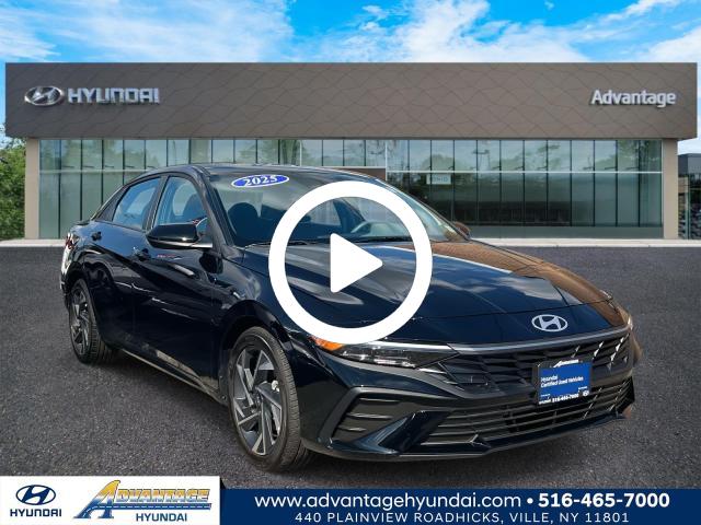 2025 Hyundai Elantra SEL Sport photo 2