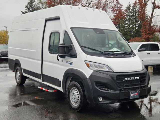 2024 Ram 3500 photo 12