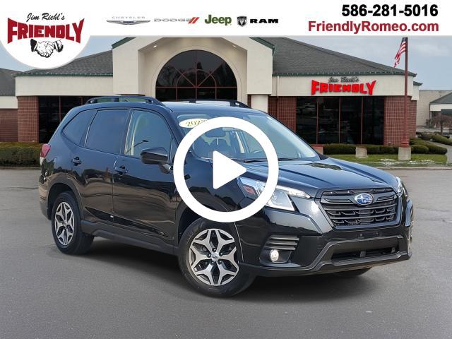 2023 Subaru Forester Premium photo 2