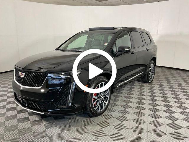 2025 Cadillac XT6 Sport photo 2