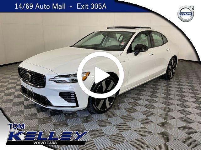 2024 Volvo S60 Recharge T8 Ultimate photo 2